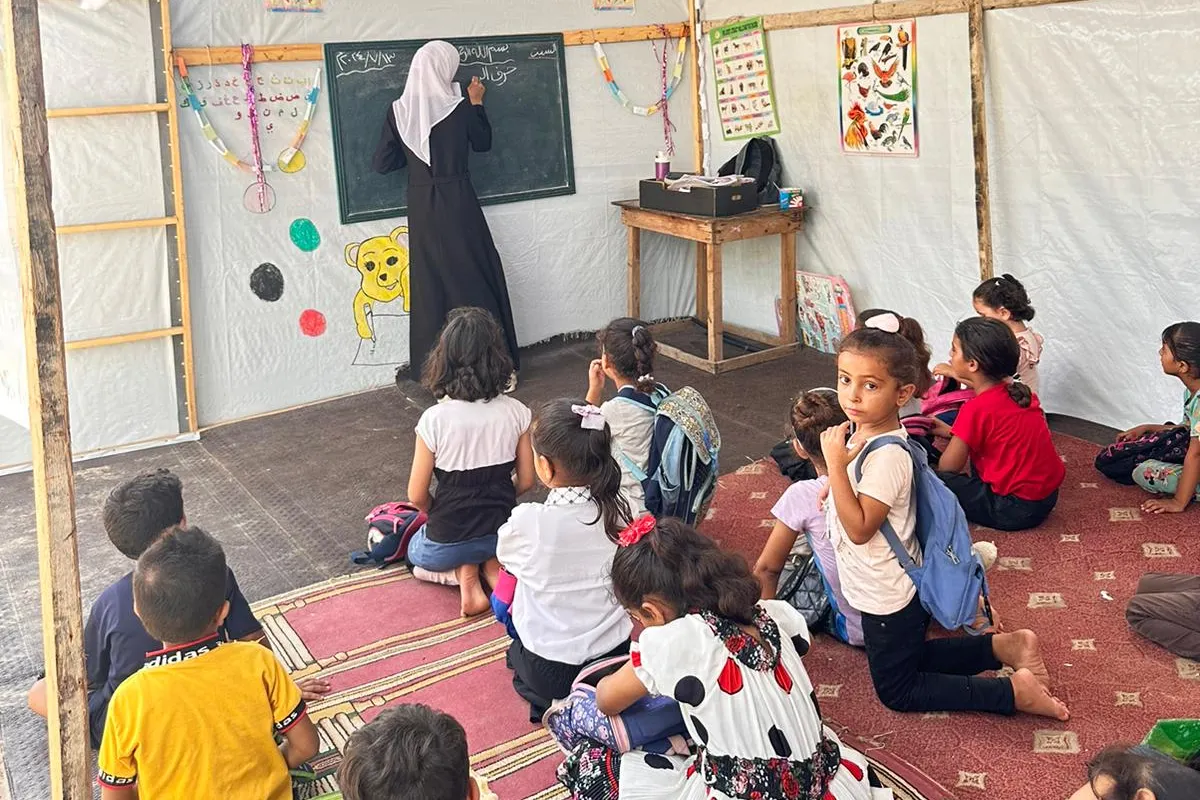 ساهم في إبقاء التعليم حياً للأطفال في شمال قطاع غزة – مبادرة مدارس أمواج